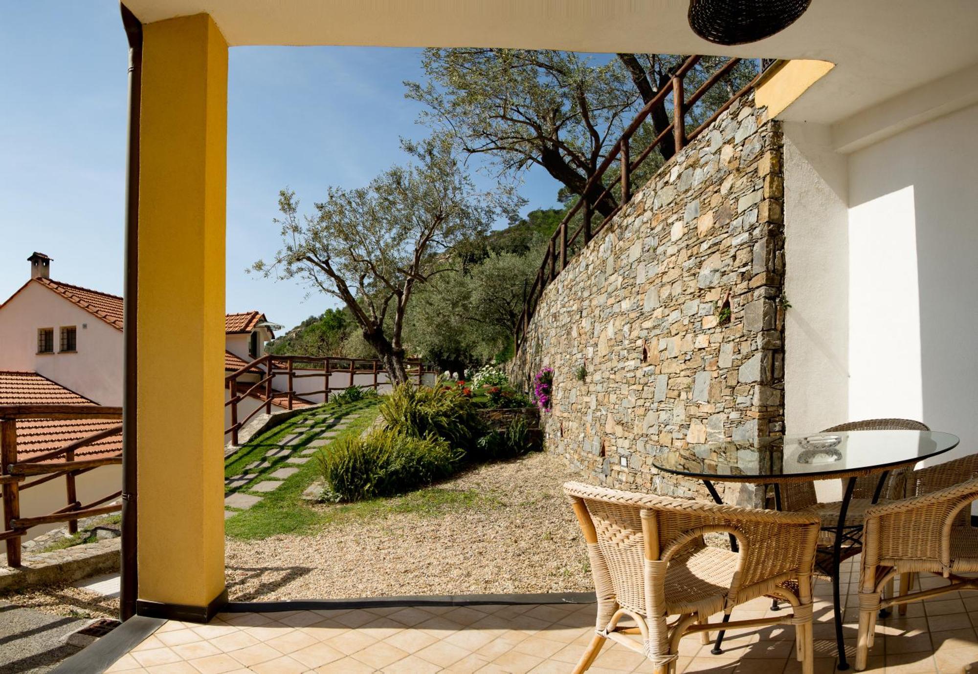 Agriturismo Palmero Alassio Bagian luar foto